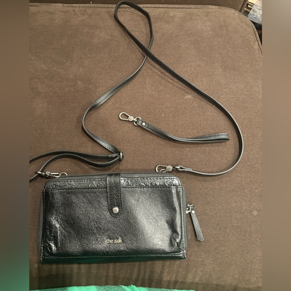 The Sak Black Leather Convertible Crossbody Wallet